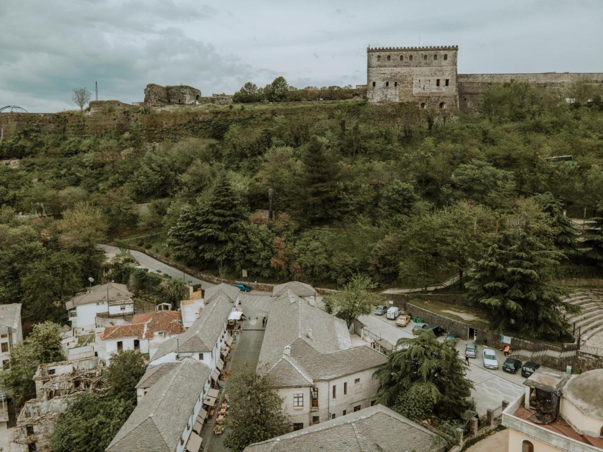 Grey Stone Hotel Gjirokaster Luaran gambar