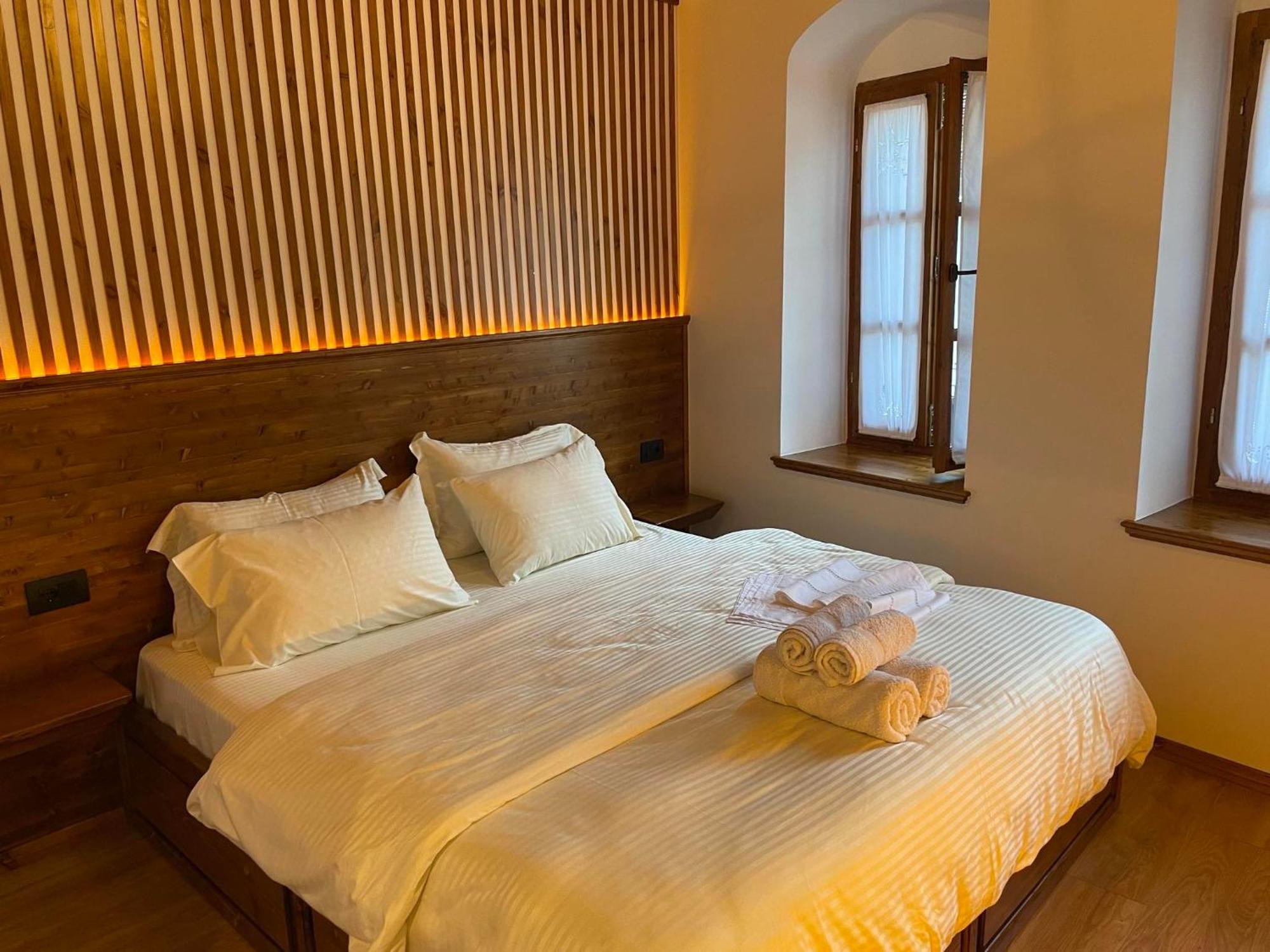 Grey Stone Hotel Gjirokaster Luaran gambar
