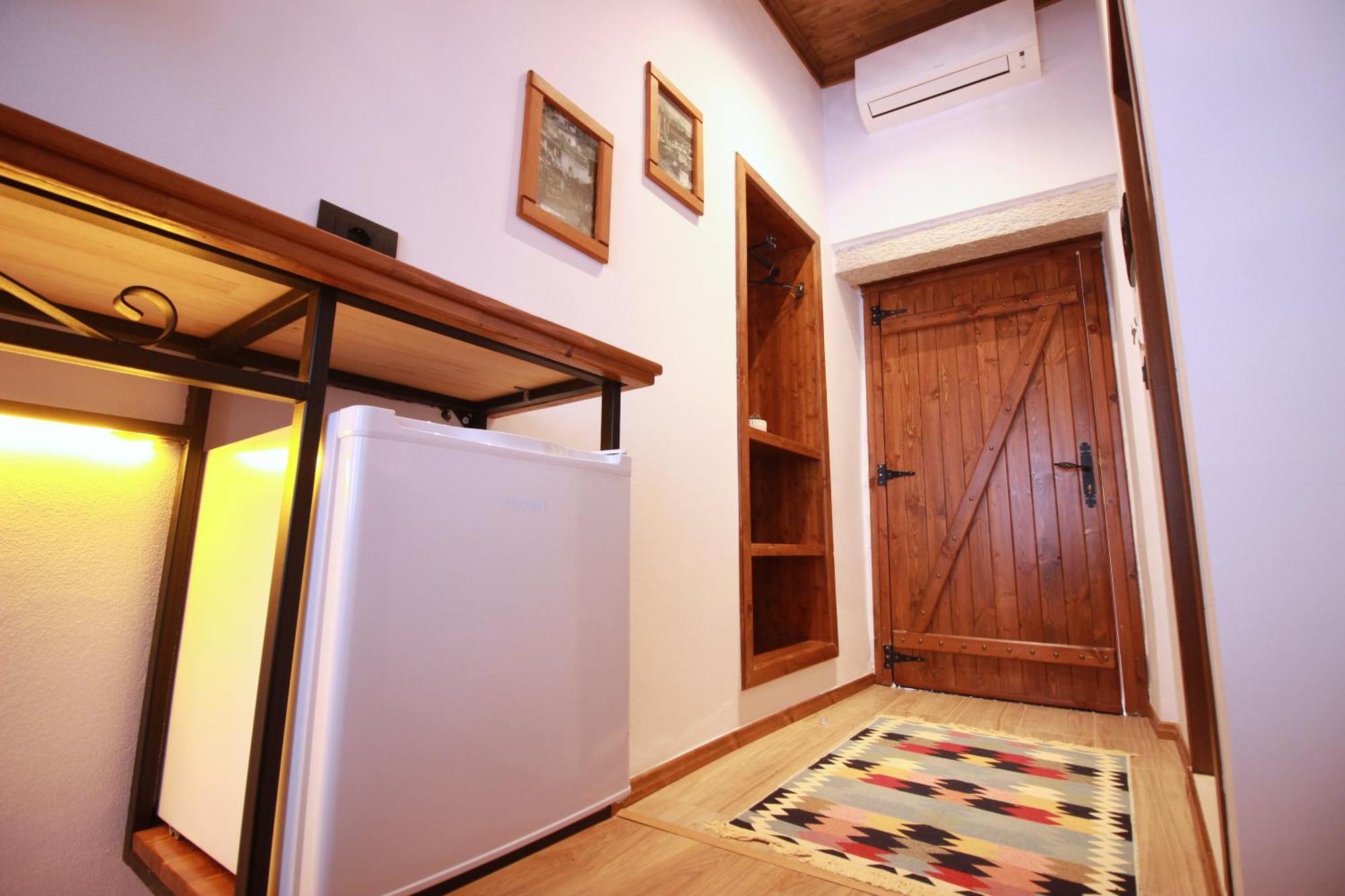 Grey Stone Hotel Gjirokaster Luaran gambar