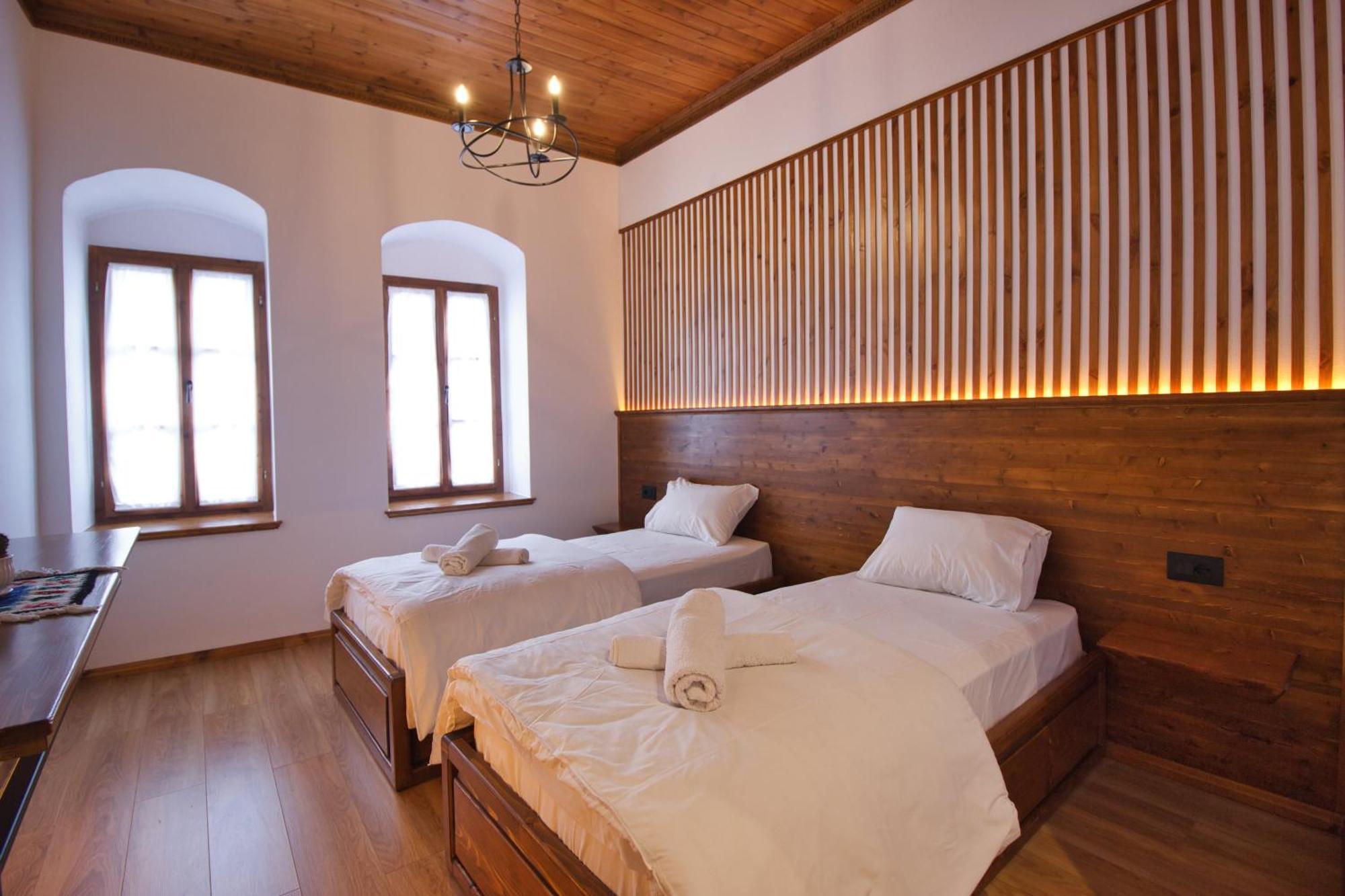 Grey Stone Hotel Gjirokaster Luaran gambar